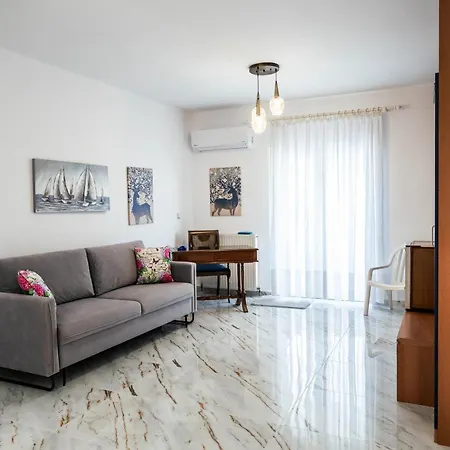 Vila Mae Elaiokhorion